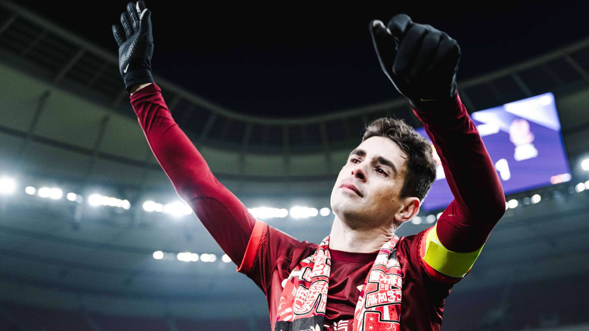 员上表现得 员上表现得